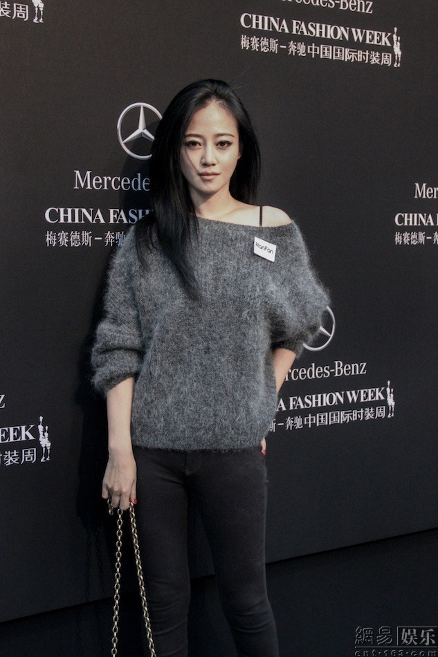 {賭波}(谭卓和郝蕾长得好像)