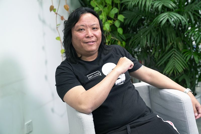 {六合彩}(刘毅 导演)